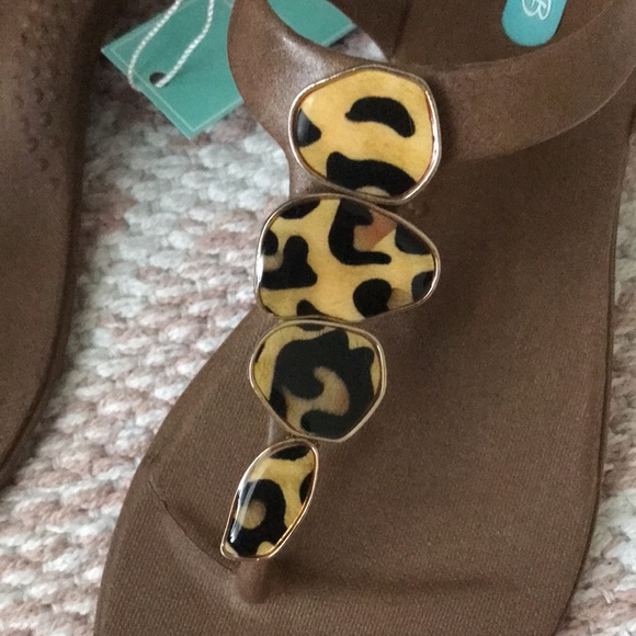 OKA b. t-strap sandal - Picture 5 of 6